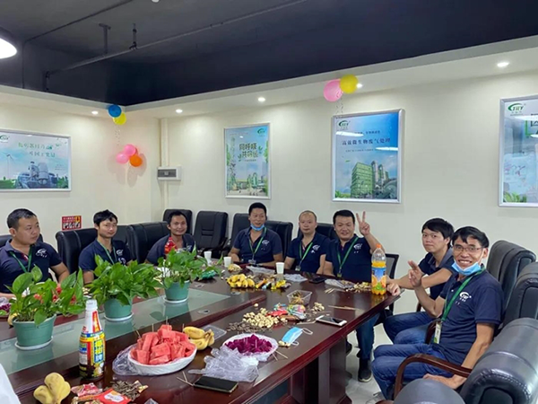 员工生日会-3